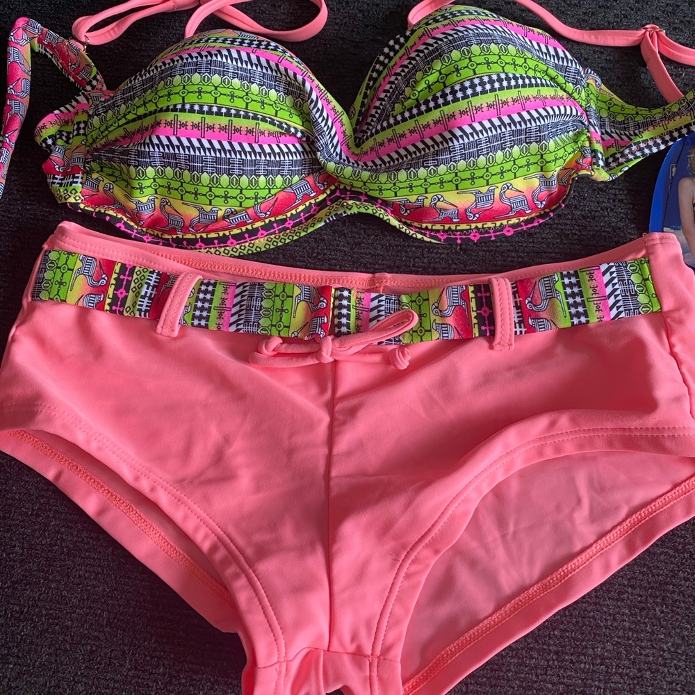 No brand swimwear